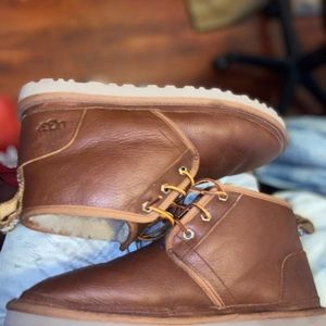 Ugg Chukka Neumal Leather Boots